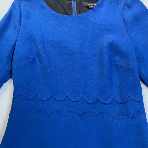 Elegant gorgeous blue dress with detailed scallop at the waist Banana Republic - Picture 6 of 12